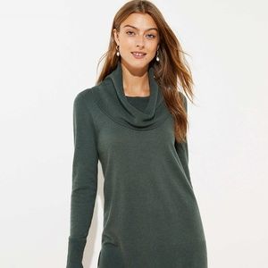 Green tunic sweater